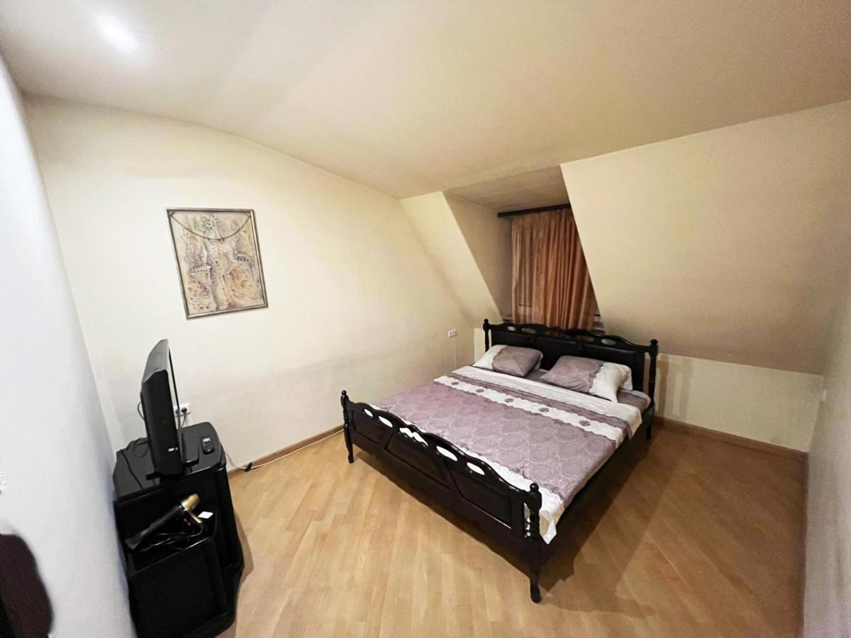 Amigo Guest House Ереван Екстериор снимка