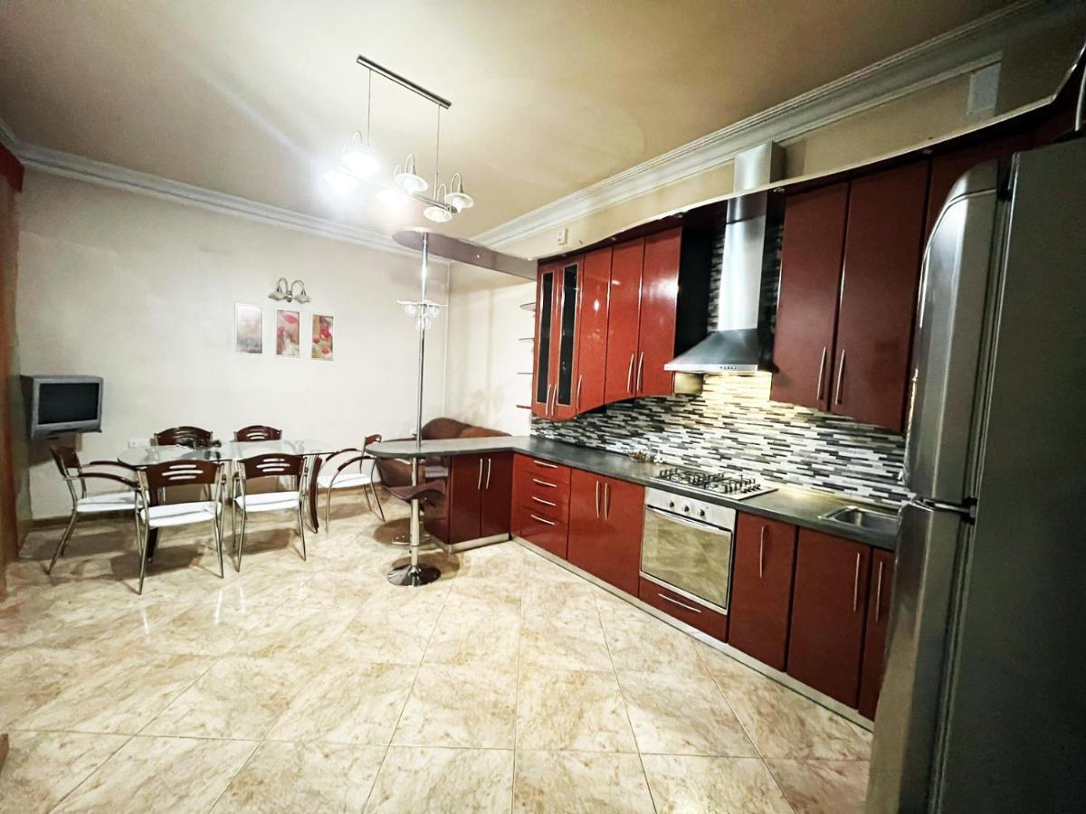 Amigo Guest House Ереван Екстериор снимка