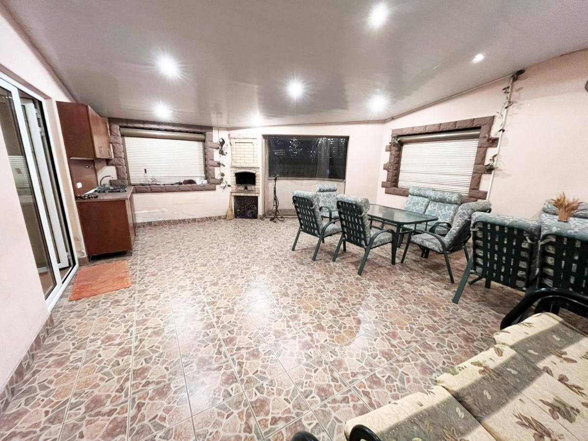 Amigo Guest House Ереван Екстериор снимка