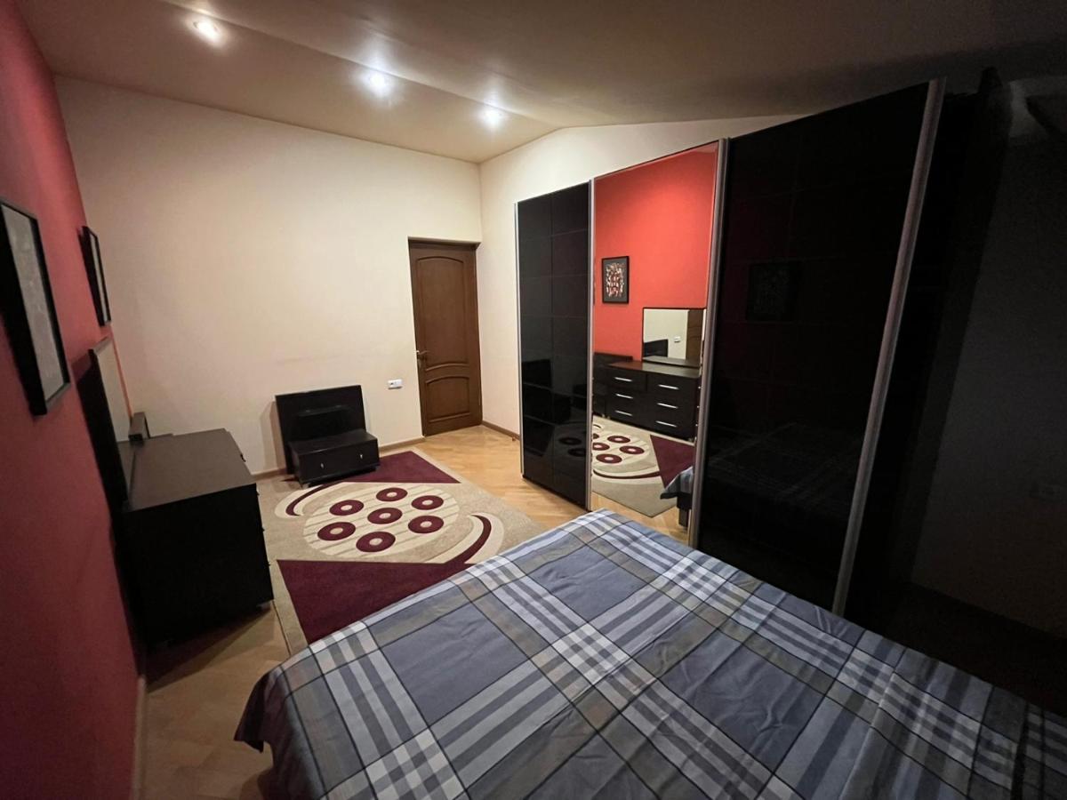 Amigo Guest House Ереван Екстериор снимка