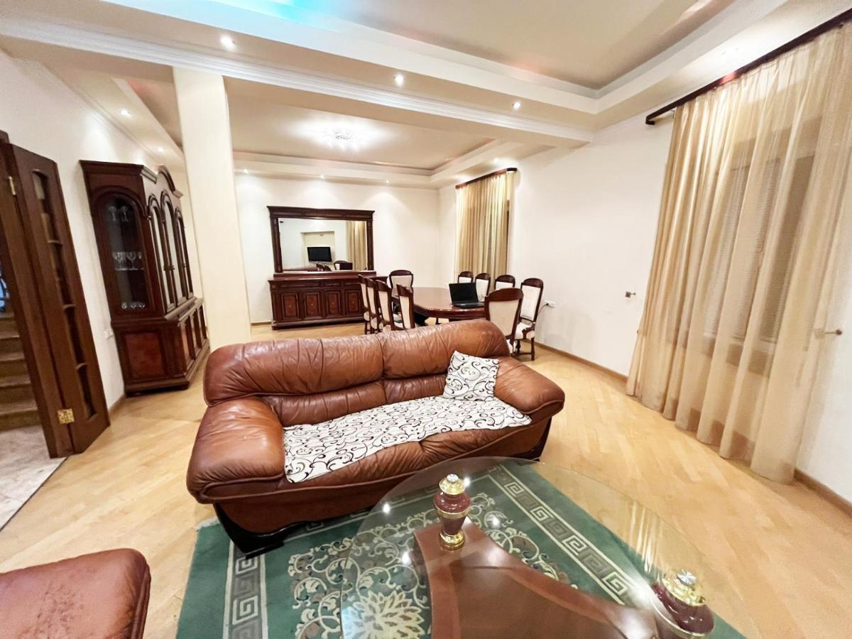 Amigo Guest House Ереван Екстериор снимка